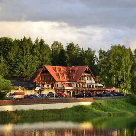 Hotel Leyla 3*