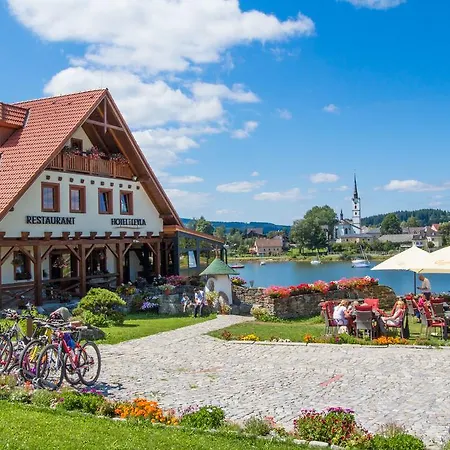 Leyla Hotel Frymburk