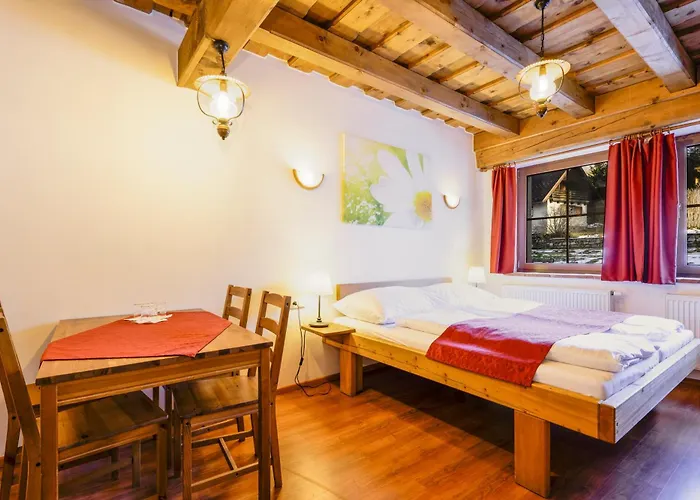 Hotel Leyla 3*