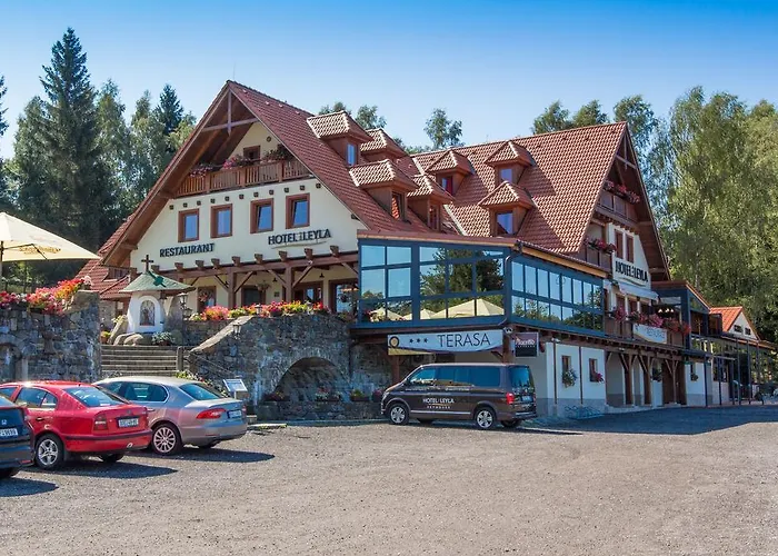 Hotel Leyla 3*